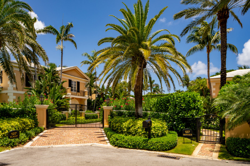 Exterior of a luxury single family home in West Palm Beach