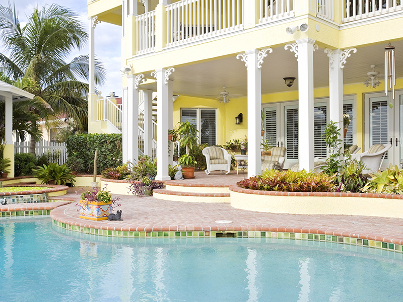 Palm Beach pool entrance