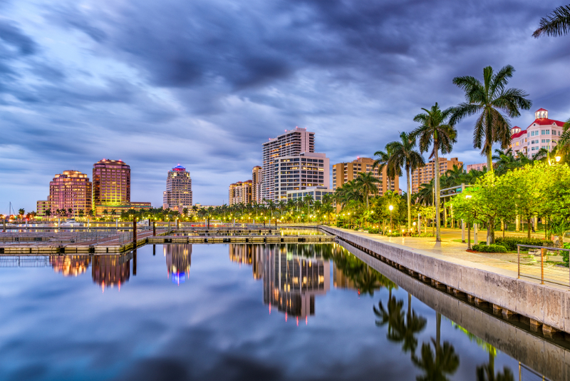 Night view of West Palm Beach